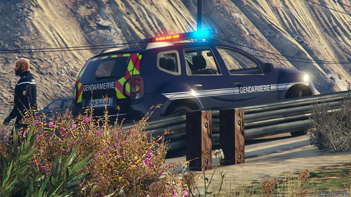 Dacia Duster Gendarmerie 1.0 / GTA 5