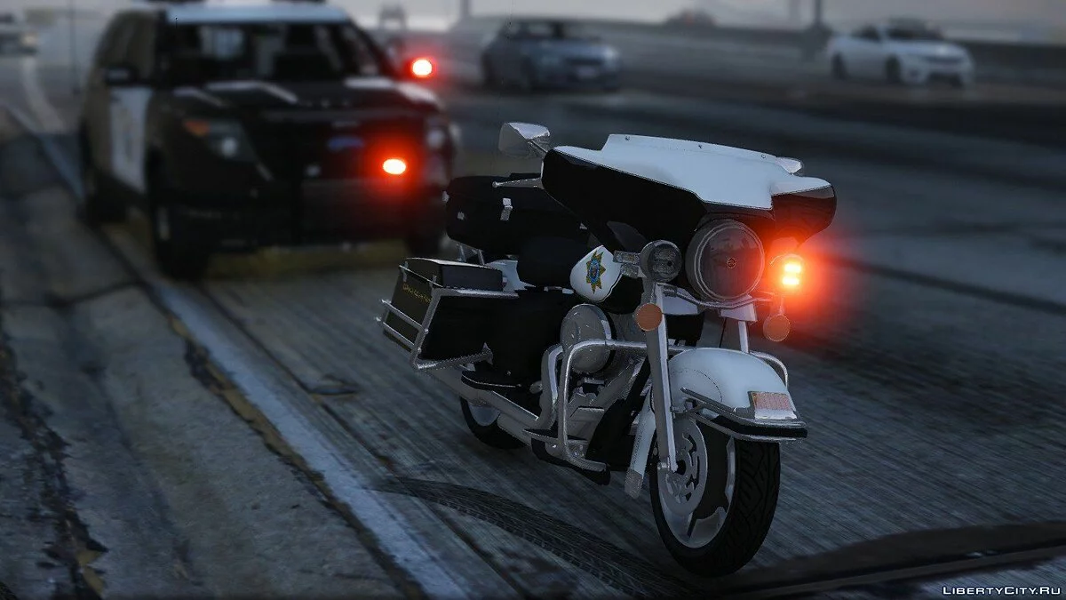 2013 CHP Harley Davidson Electraglide 1.0.2 - Крутой полицейский байк / GTA 5