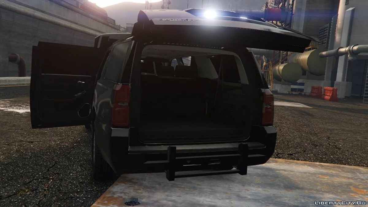 Chevy Suburban - Королевская гвардия Саудовской Аравии / GTA 5