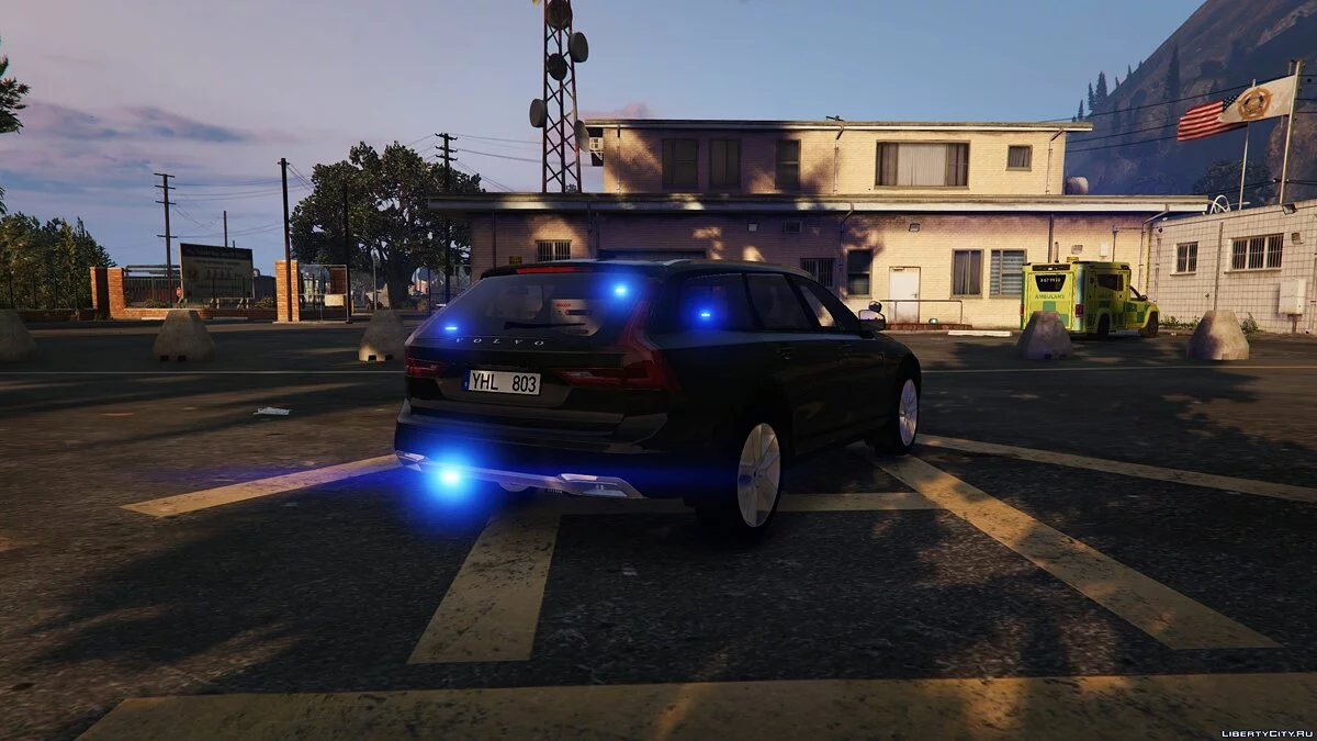 2017 Volvo V90 Cross Country  / GTA 5