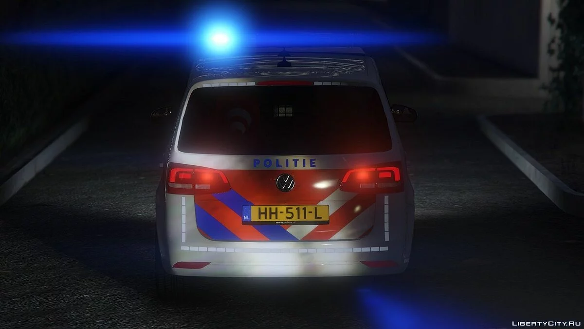 2010 Volkswagen Touran - Голландская полиция / GTA 5