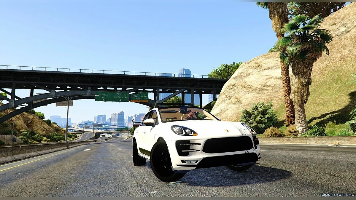 2015 Porsche Macan Turbo 1.0 / GTA 5