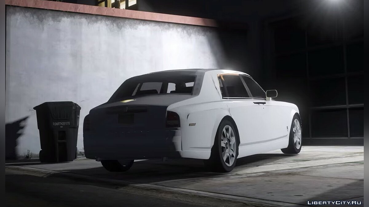 Скачать Rolls-Royce Phantom для GTA 5