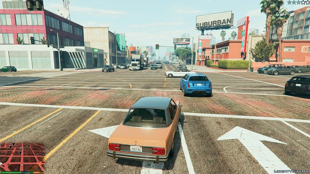 More pedestrians and traffic 1 / GTA 5