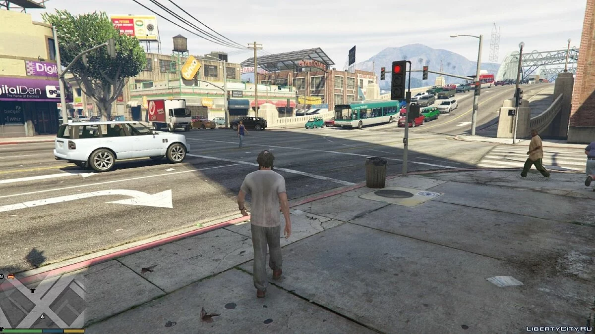 More pedestrians and traffic V4 / GTA 5