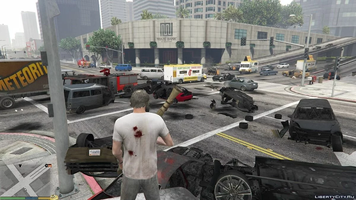 More pedestrians and traffic V4 / GTA 5