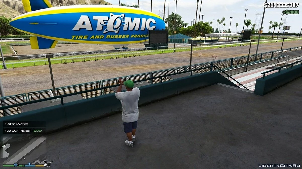 Greyhound Racing Mod 1.1 / GTA 5