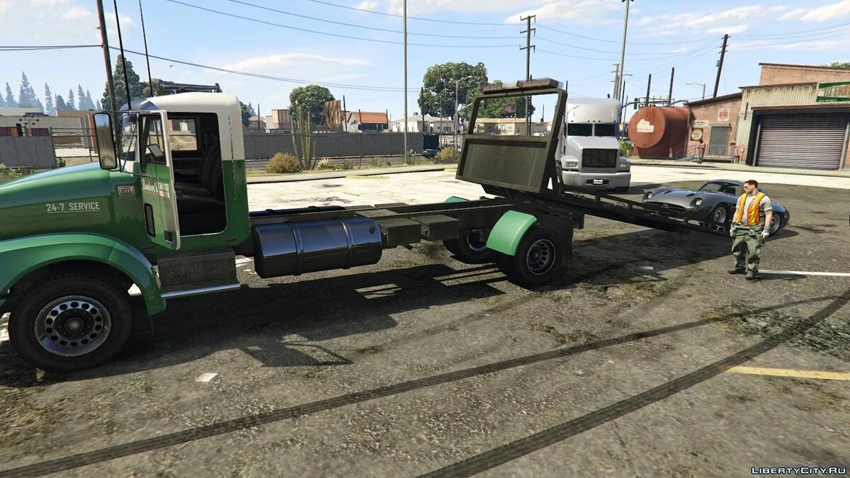 Работающий погрузчик Flatbed  / GTA 5