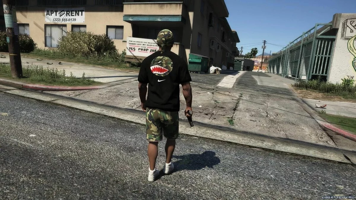Камуфляжные шорты Nike + футболка с карманом + Du-rag / GTA 5