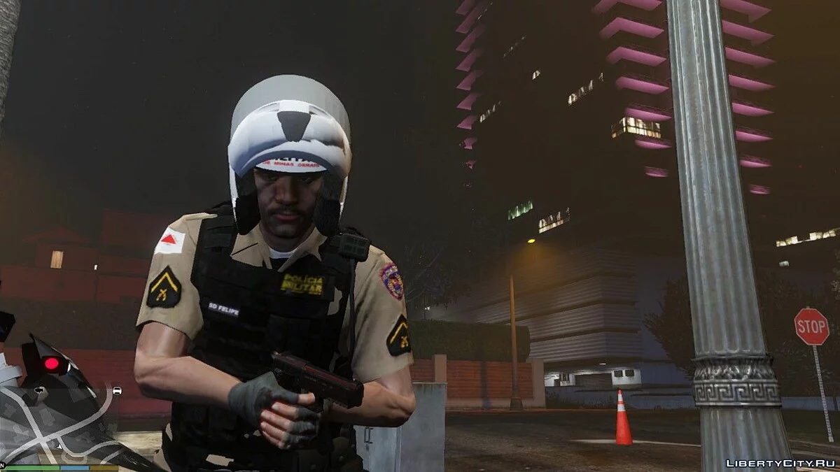 Новая форма для полицейских-мотоциклистов / GTA 5