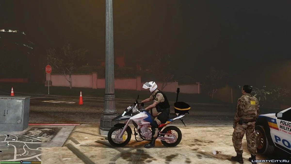 Новая форма для полицейских-мотоциклистов / GTA 5