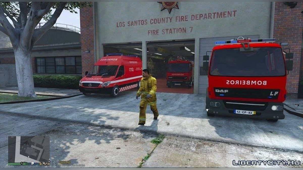 Portuguese Firetruck DAF 1.0 / GTA 5