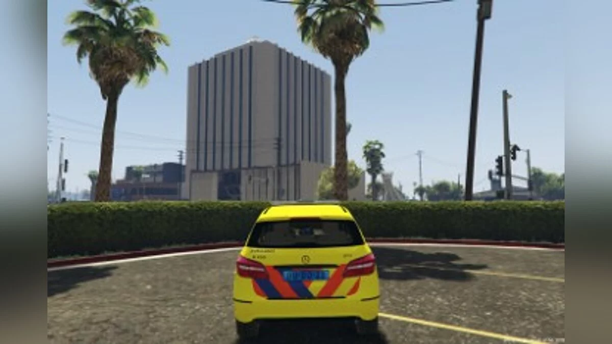 Dutch MMT Ambulance Mercedes B Klasse Zirkon [Replace | ELS] 1.0 / GTA 5