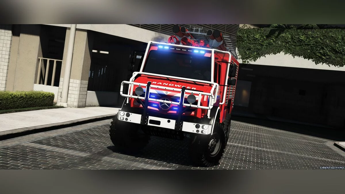 Mercedes Benz Unimog Offroad firetruck /w Boattrailer [Replace] 1.1 / GTA 5