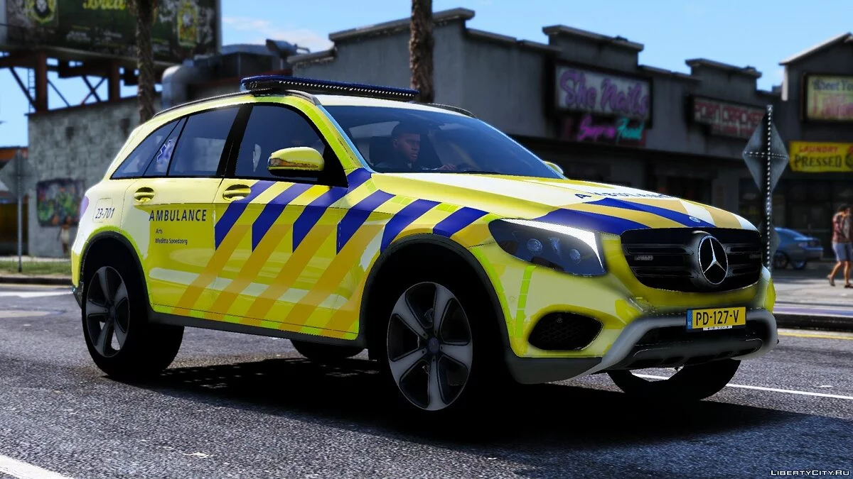 Mercedes GLC - Машина скорой помощи / GTA 5
