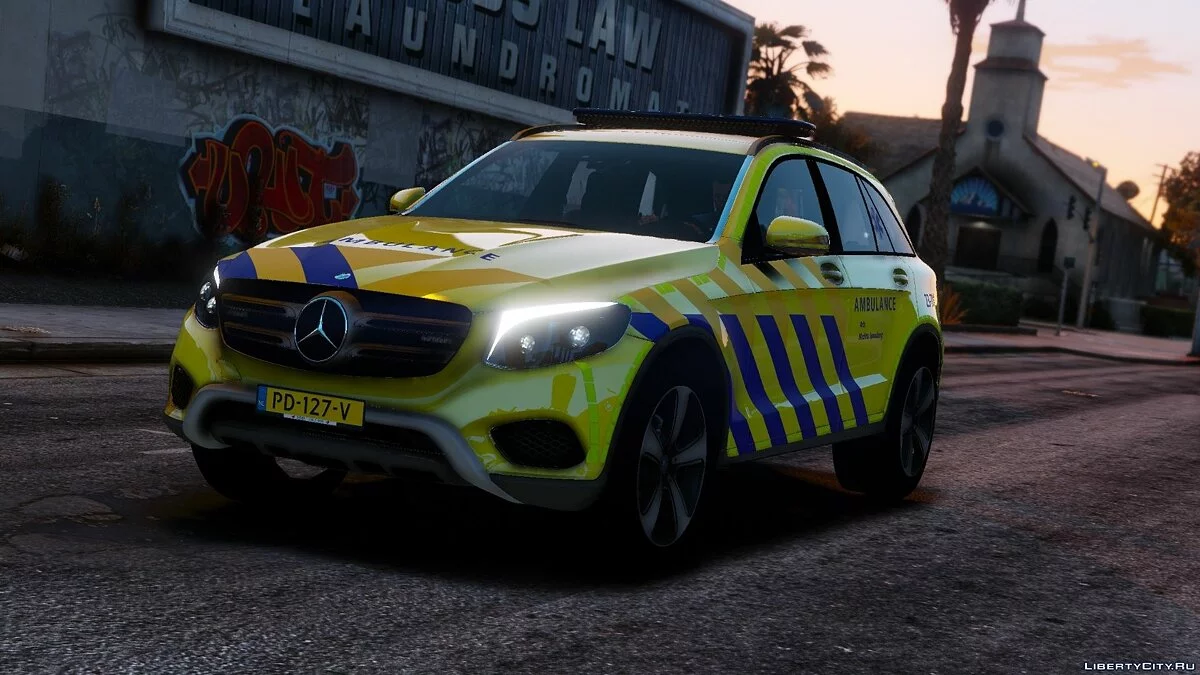 Mercedes GLC - Машина скорой помощи / GTA 5