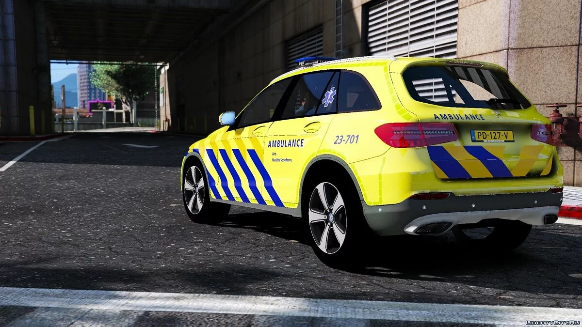 Mercedes GLC - Машина скорой помощи / GTA 5