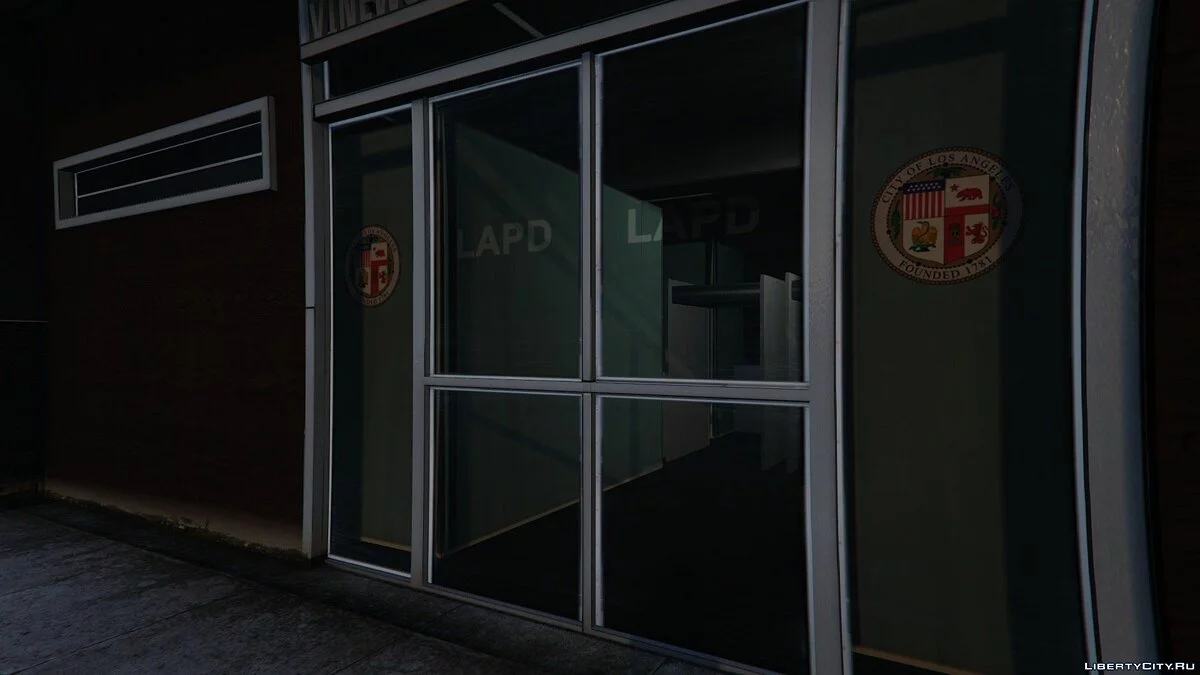 Real Police Stations 1.6 / GTA 5