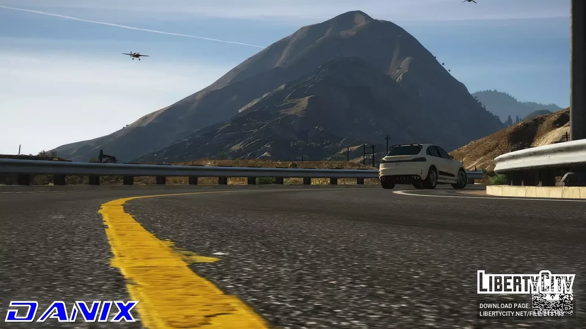 Новая дорога Гранд Сеньора в пустынной местности / GTA 5