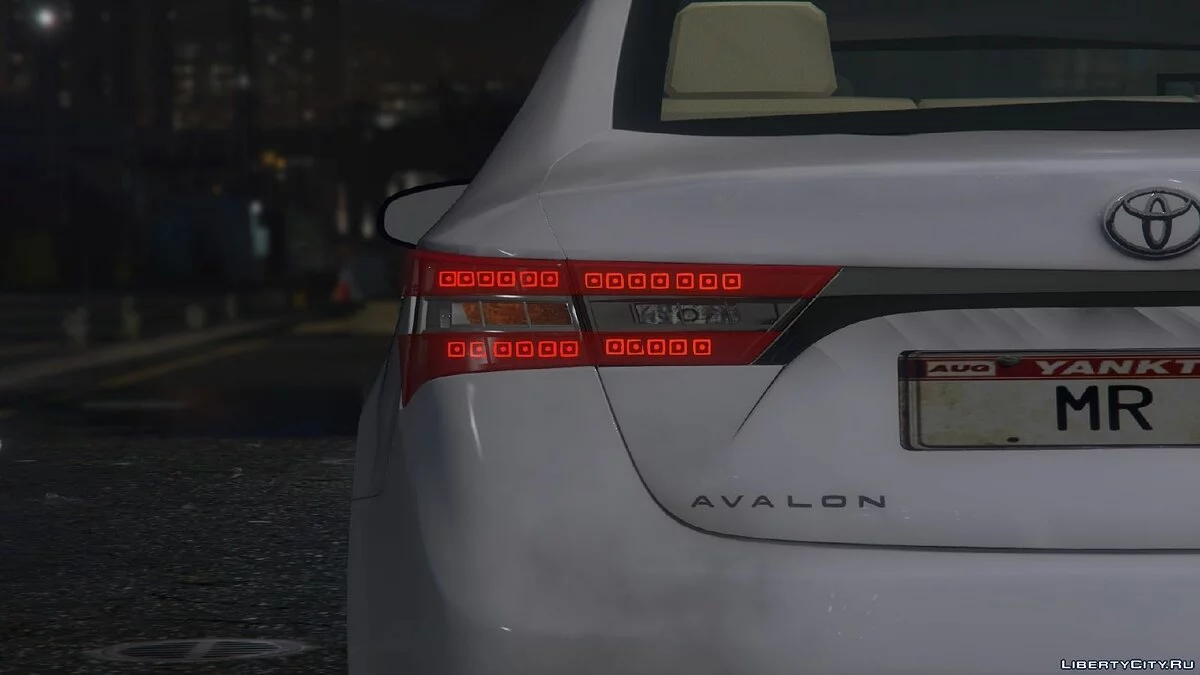 2014 Toyota Avalon / GTA 5
