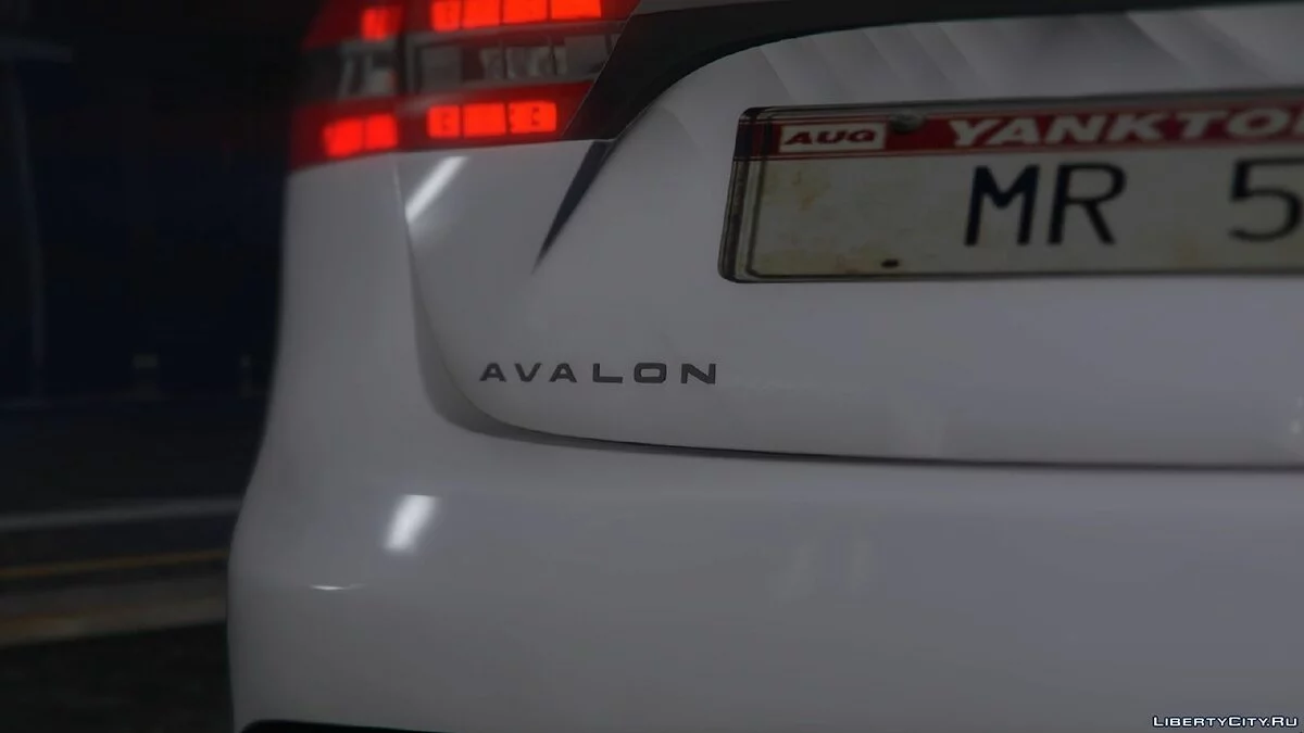 2014 Toyota Avalon / GTA 5