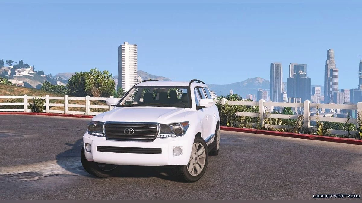 2013 Toyota Land Cruiser 200 1.1 / GTA 5