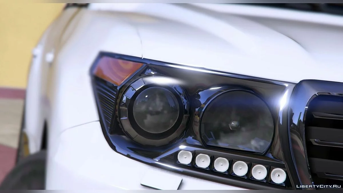 2013 Toyota Land Cruiser 200 1.2 / GTA 5