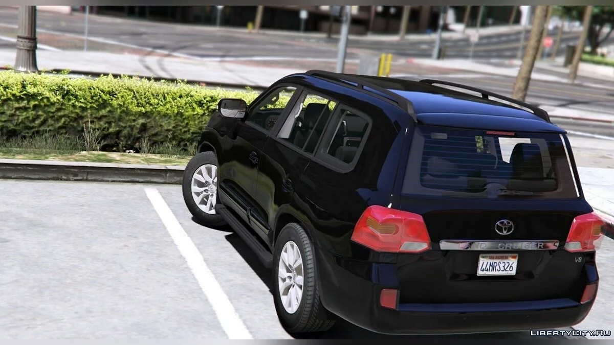 2013 Toyota Land Cruiser 200 1.2 / GTA 5