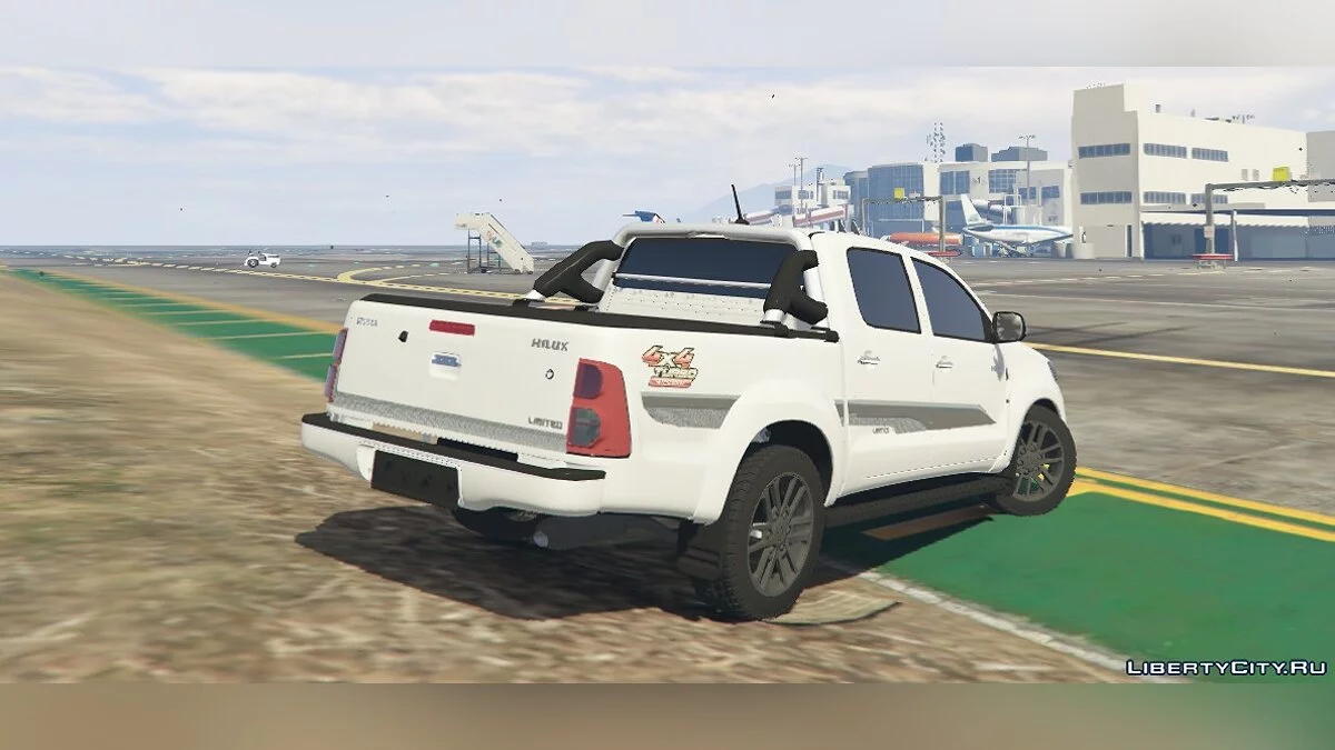 2015 Toyota Hilux Limited Edition / GTA 5