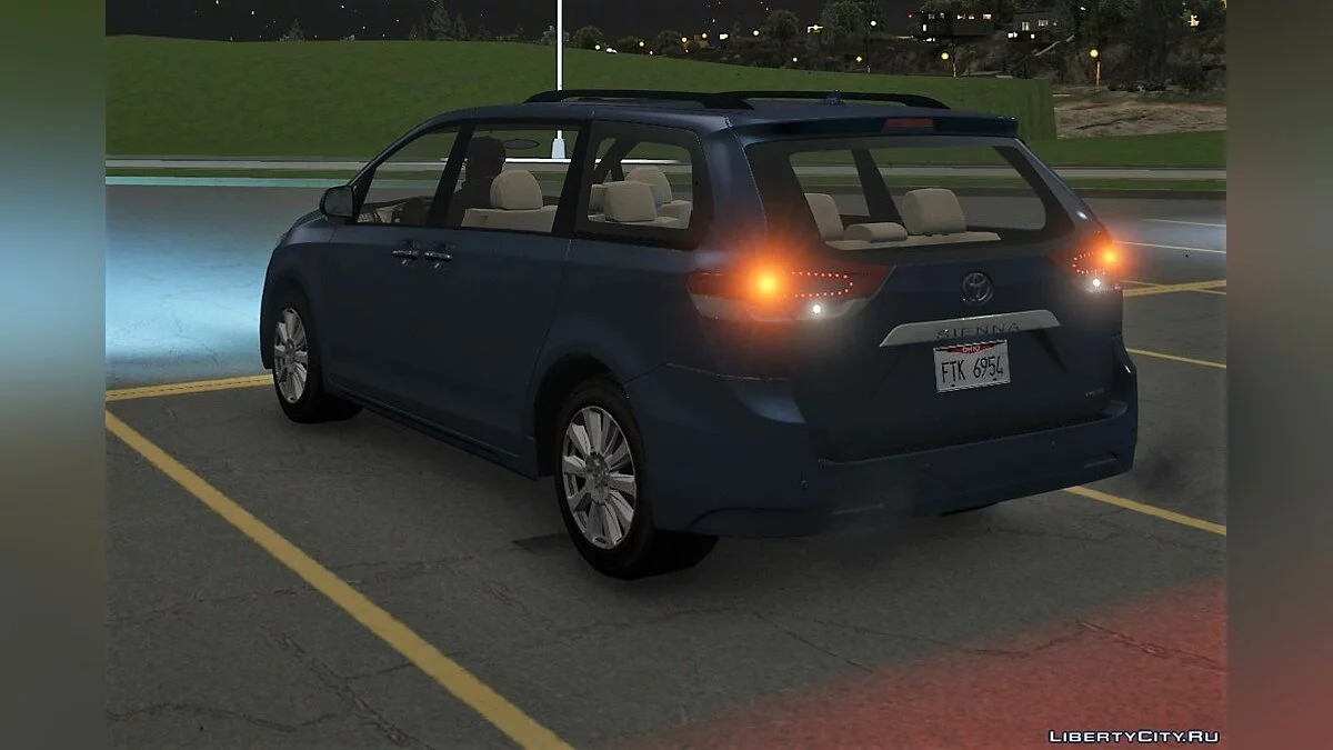 2011 Toyota Sienna Limited Add-On V1 1.0 / GTA 5