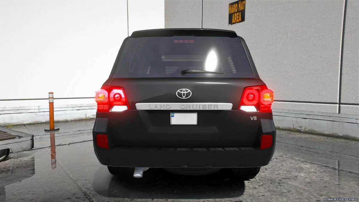 Toyota Land Cruiser 200 2013 / GTA 5