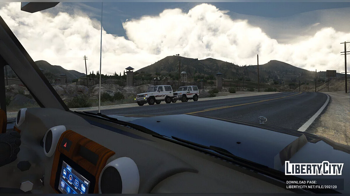 Toyota Land Cruiser J7 2006 v0.1 / GTA 5