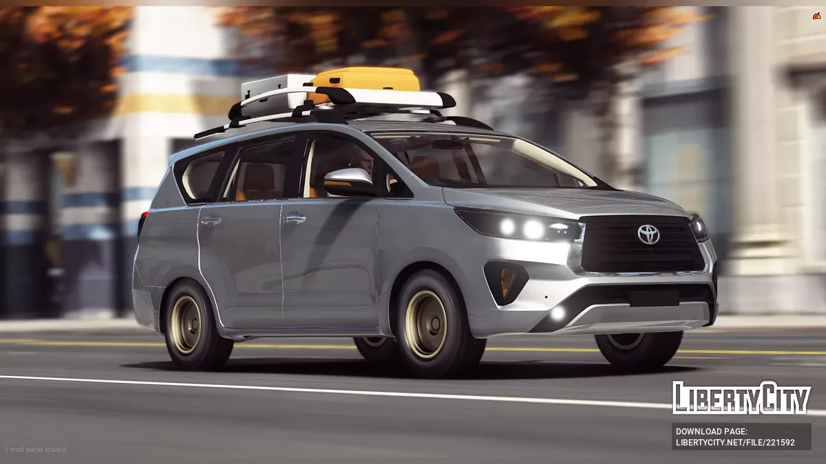 Toyota Innova Crysta/Reborn 2022 + Багажник на крыше / GTA 5
