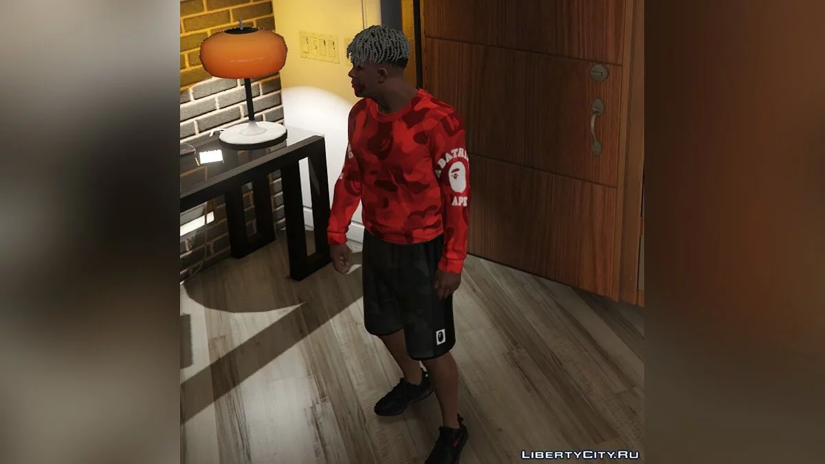 Брендовые шорты