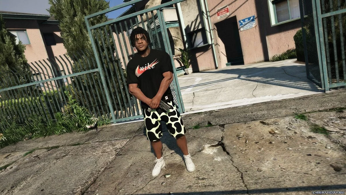 Шорты Nike Retro Future Orange и Neon Green / GTA 5