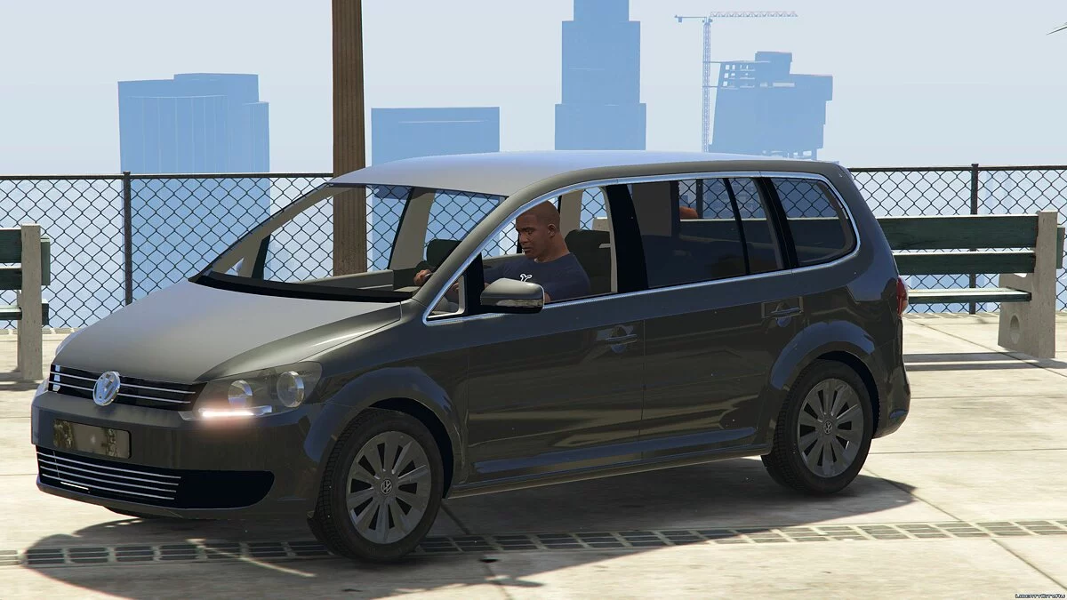 Volkswagen Touran [Unlocked] 1.0 / GTA 5