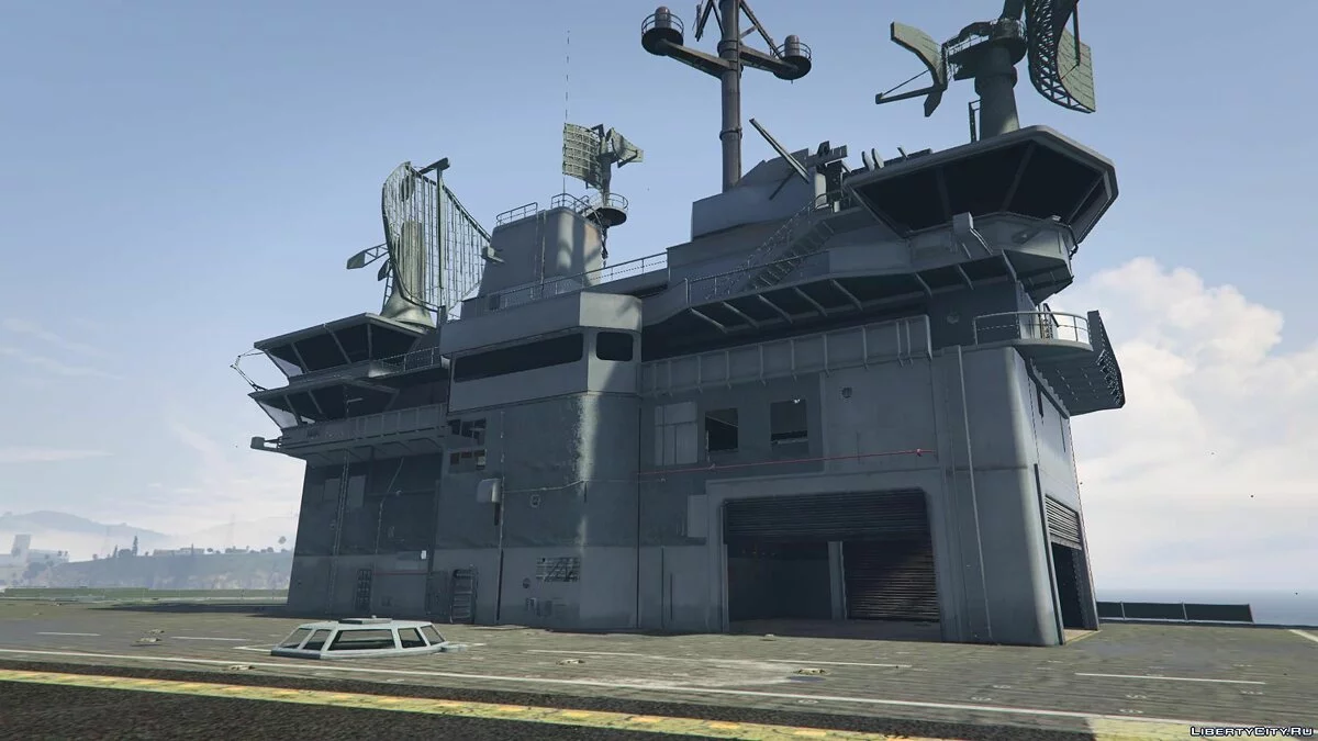 Drivable enhanced aircraft carrier [Add-On] / GTA 5