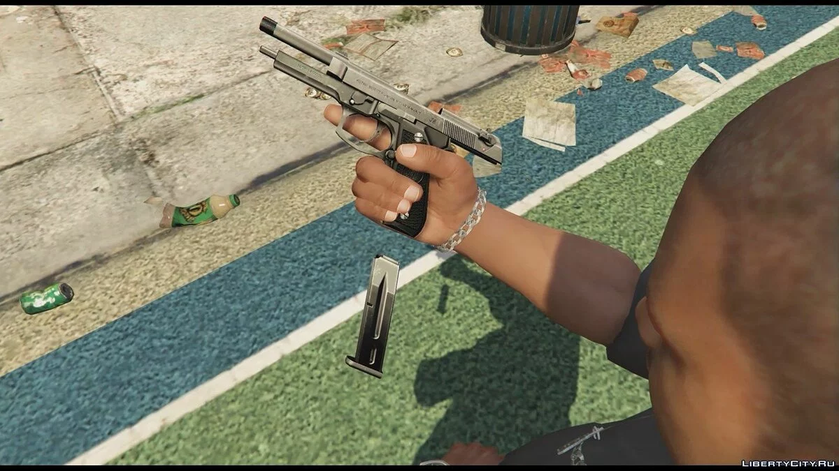 Beretta M9 (Animated) / GTA 5