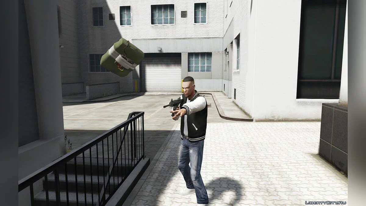 Бомба липучка из GTA 4 / GTA 5