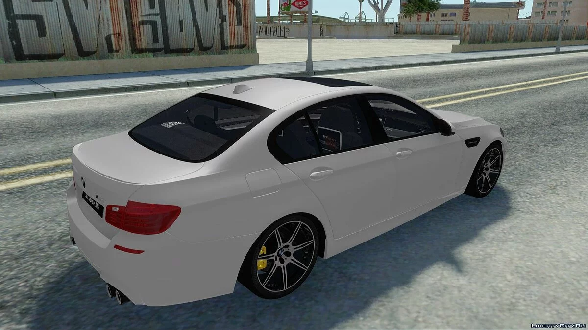 BMW M5 F10 30 Jahre / GTA San Andreas