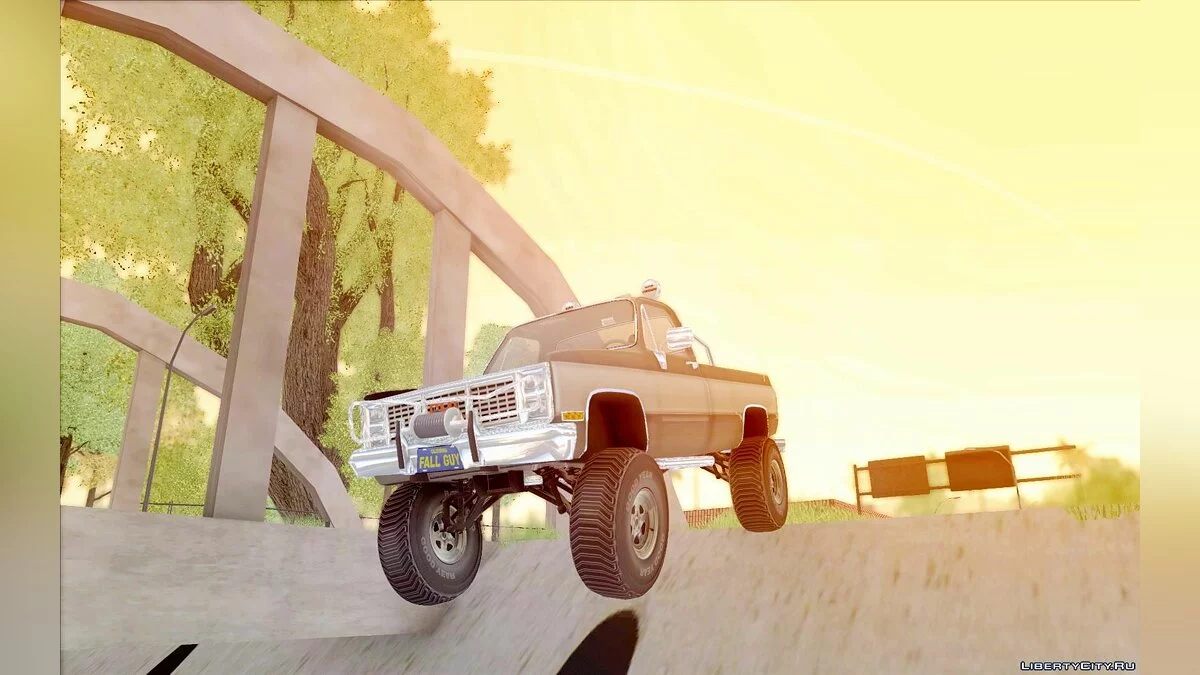 GMC Sierra Grande 1985 / GTA San Andreas