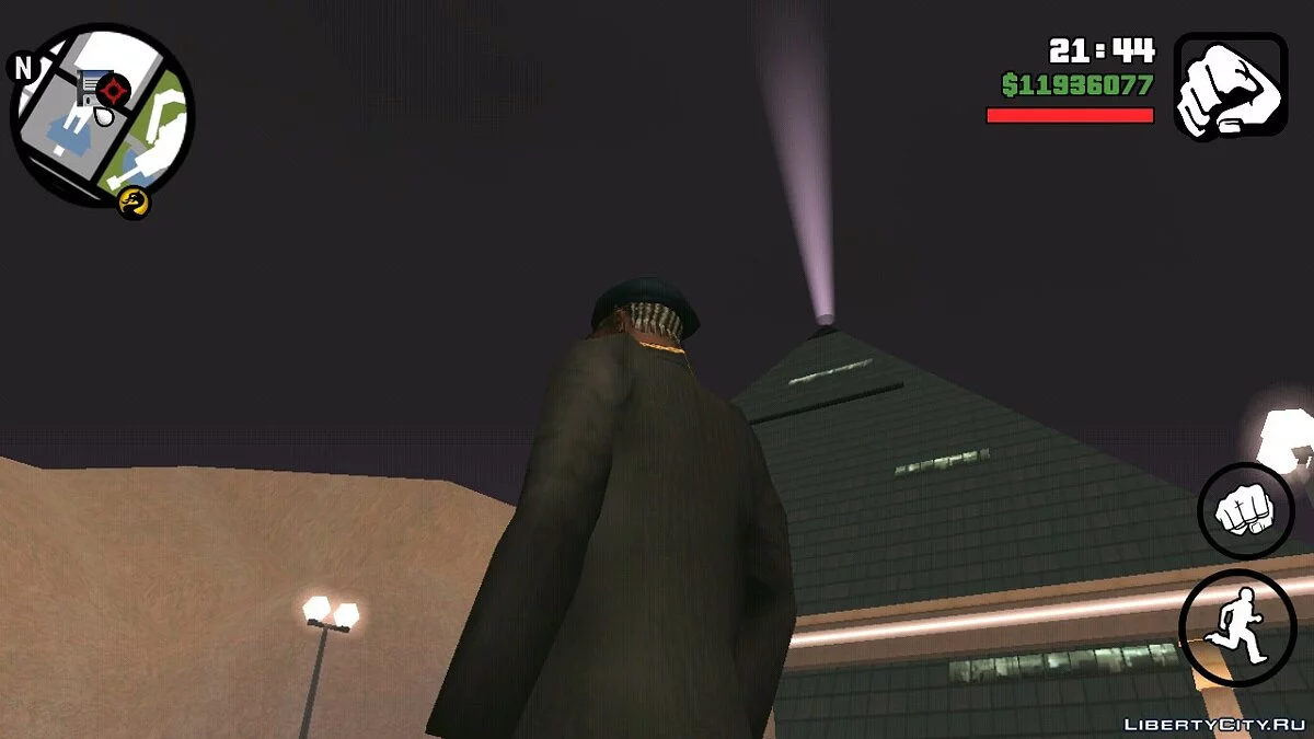 Рабочий прожектор на маяке и пирамиде  / GTA San Andreas (iOS, Android)