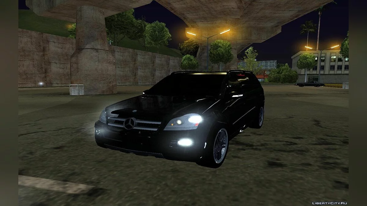 Mercedec-benz GL500 / GTA San Andreas