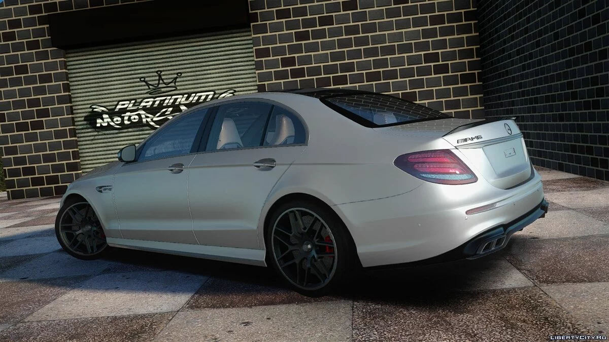 Mercedes - Benz E63s W213 / GTA San Andreas