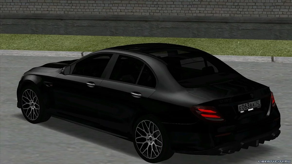 Mercedes-Benz E63s Brabus 700 / GTA San Andreas