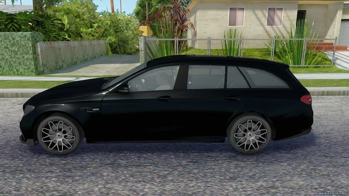 Mercedes-Benz E700 Brabus W213 Estate / GTA San Andreas
