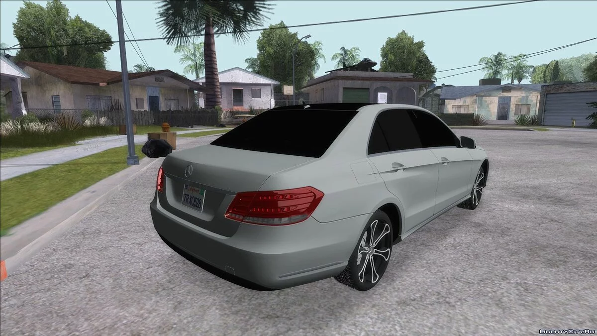 Mercedes-Benz W212 AMG v2.0 / GTA San Andreas