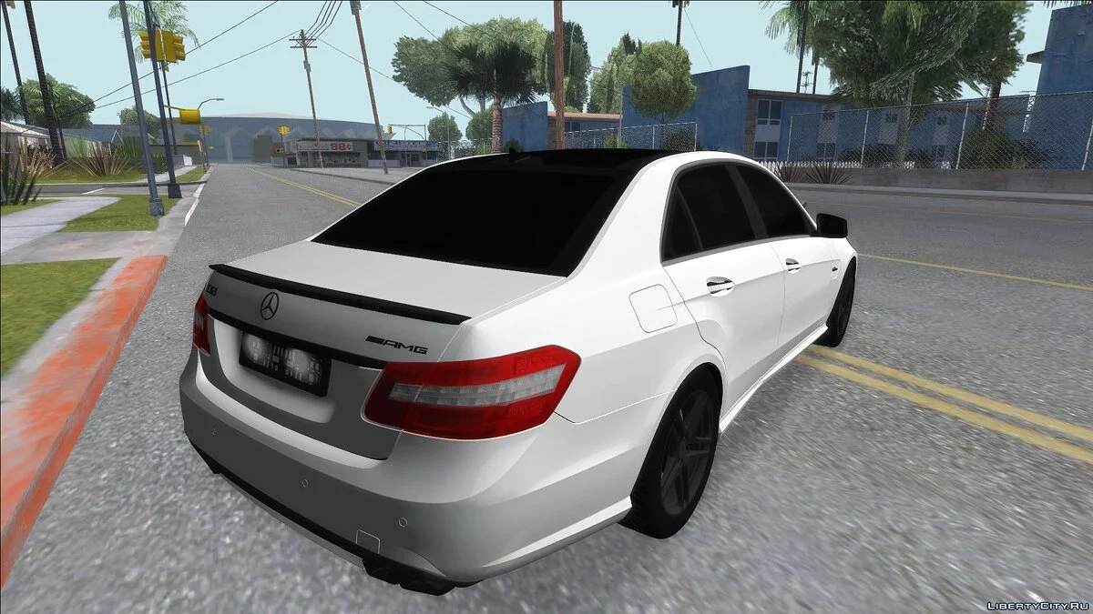 Mercedes-Benz E63 AMG / GTA San Andreas