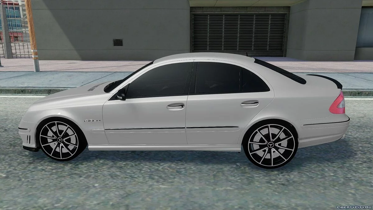 Mercedes-Benz E63 W211 / GTA San Andreas
