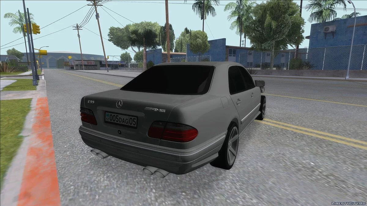 Mercedes-Benz E55 Побитый / GTA San Andreas